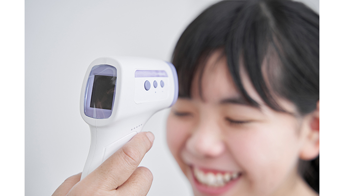 額で検温できる体温計のイメージ